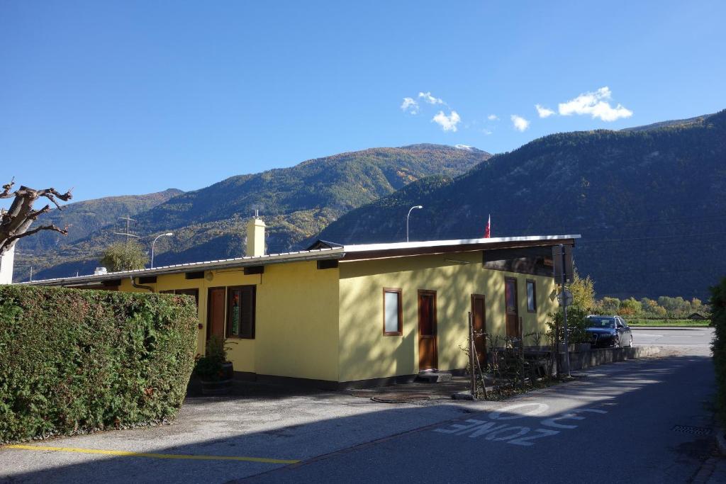 Motel-Restaurant 13 Etoiles Saint-Léonard Екстериор снимка